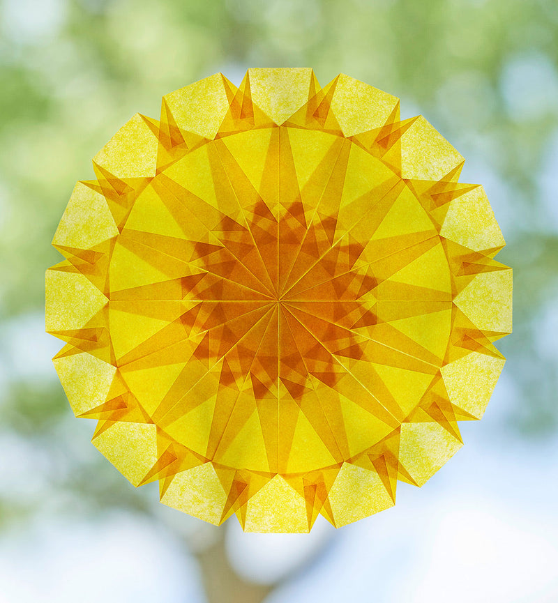 Magische Fenstersterne aus Seidenpapier